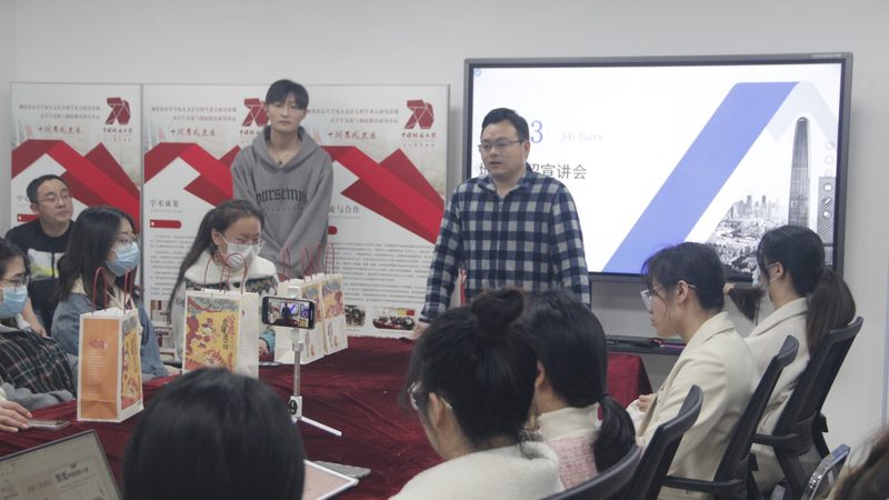 女生适合报考的成人高考热门专业盘点